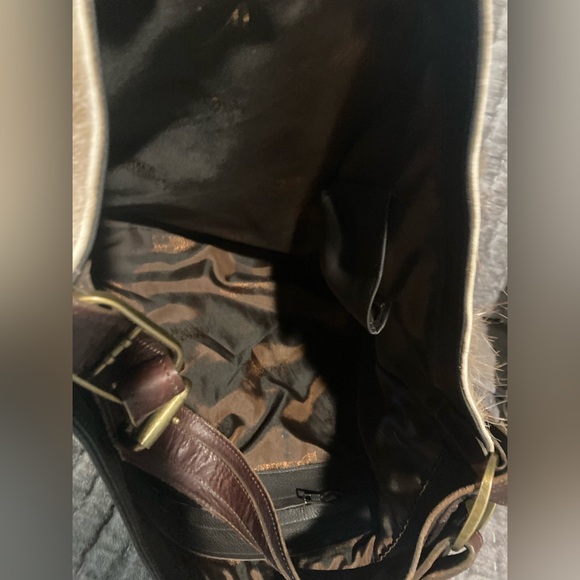 Juan Antonio Large Axis Hide Tote - Picture 15 of 16